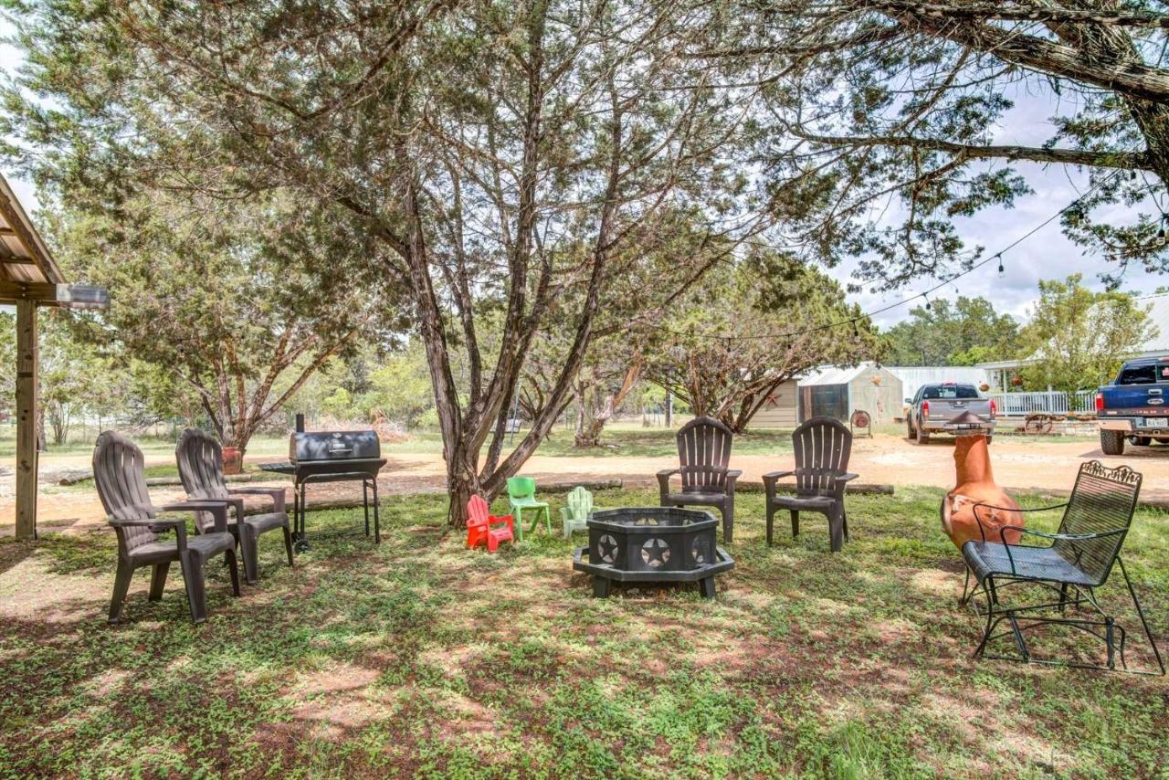 Апартаменты #3 Wrangler~Bandera Tin Star~Bandera, Tx. Экстерьер фото